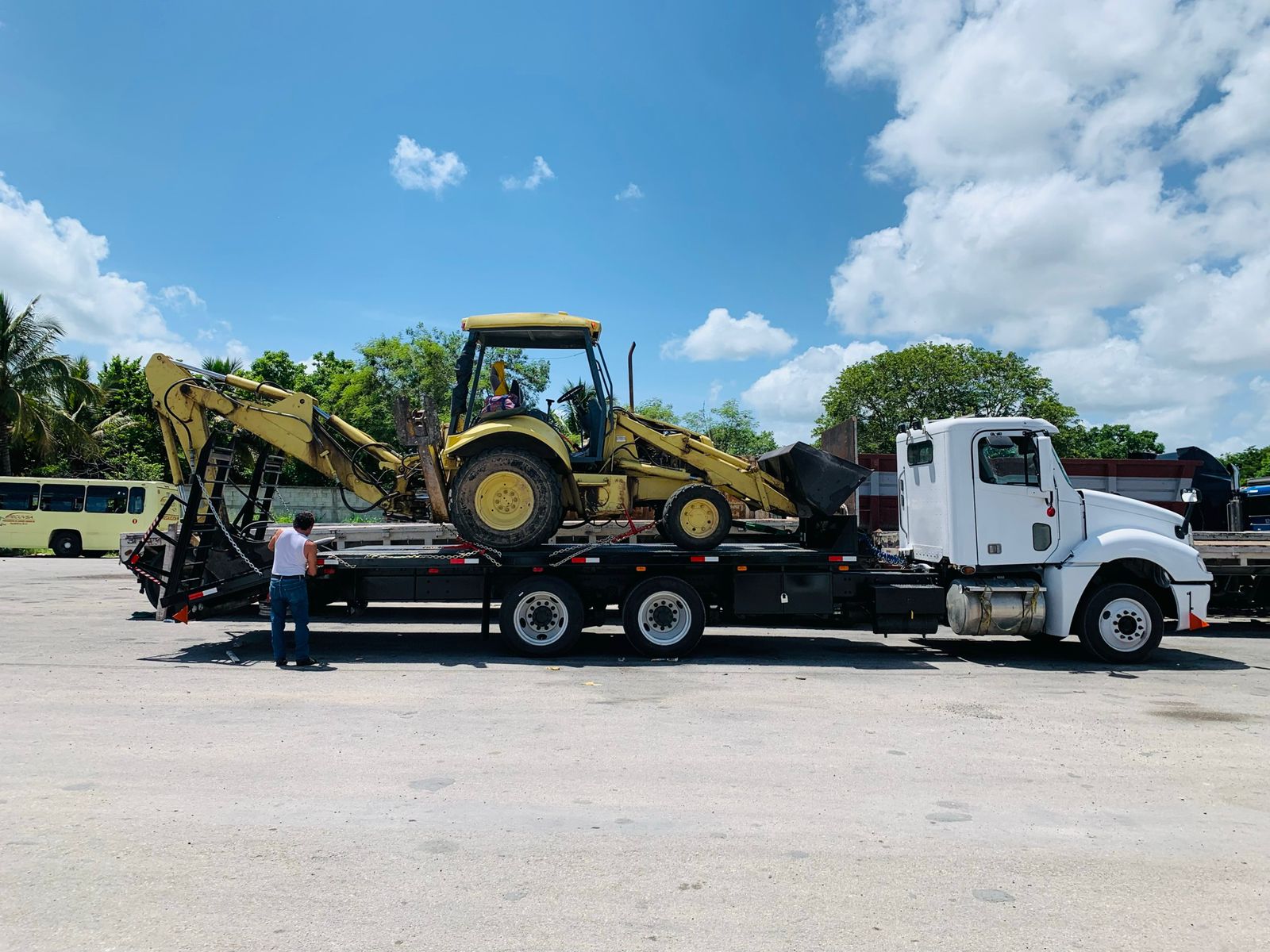 Renta de Lowboy